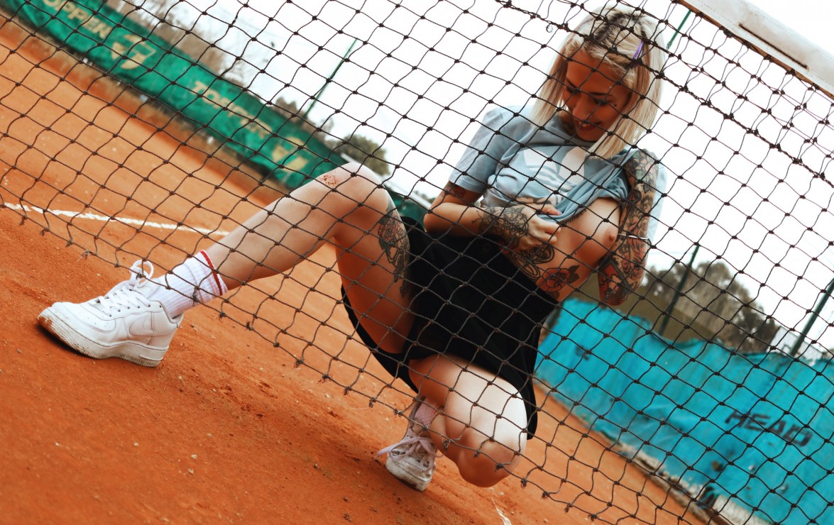 TENNIS TIME