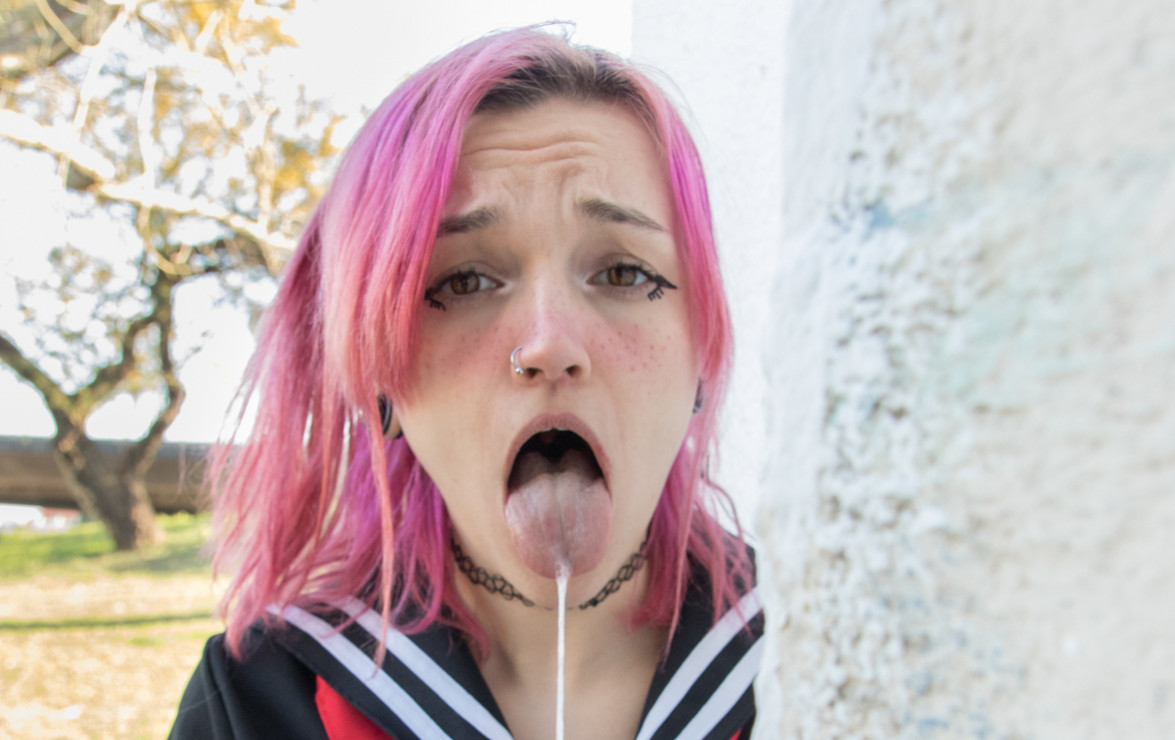 STREET SCHOOLGIRL